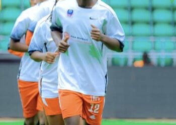 Pasiporo ye yarafatiriwe! Magnifique arasaba kurenganurwa