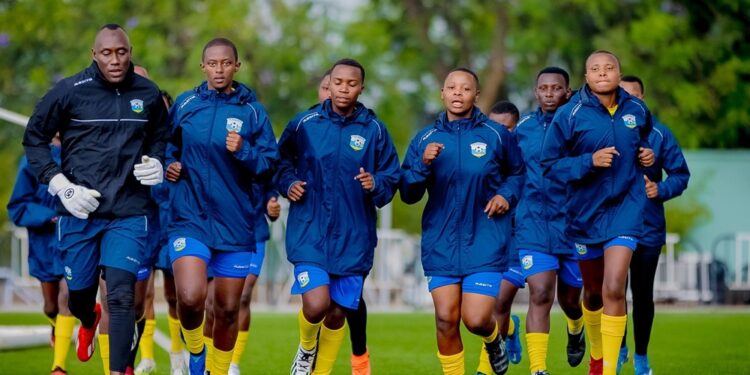 Abangavu 22 bitegura Nigeria batangiye imyitozo